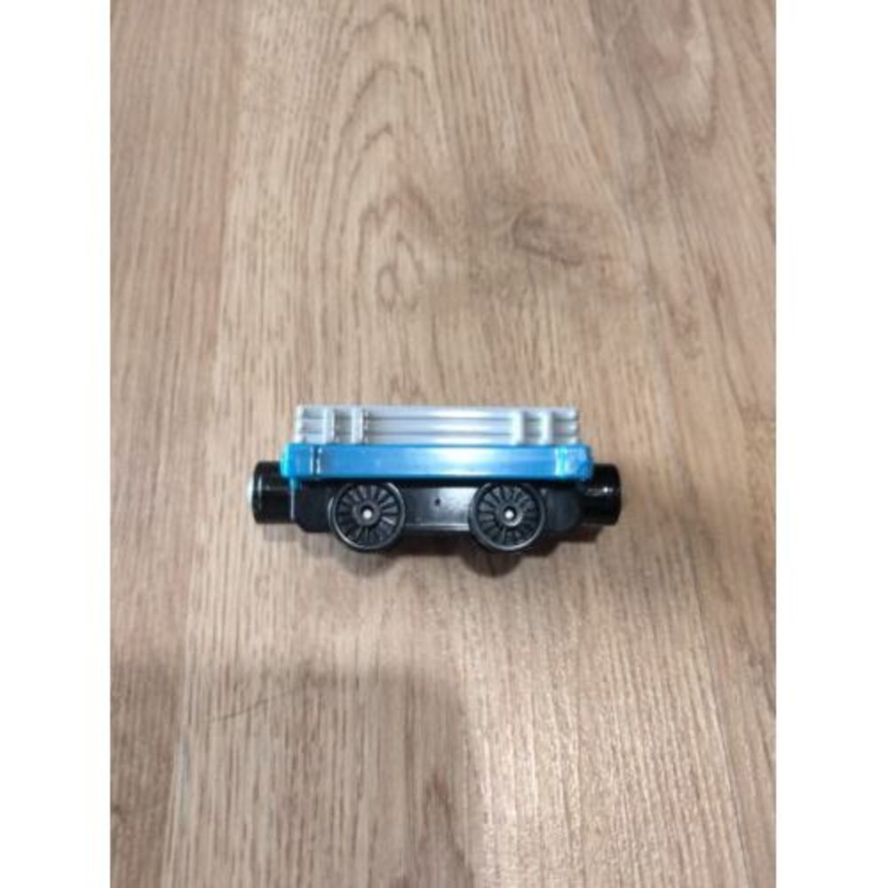 Thomas And Friends Cargo Car J37A‎ 2013